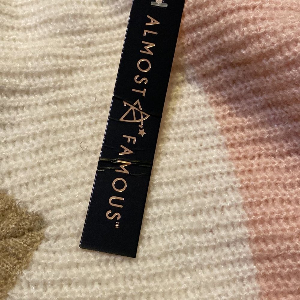 Almost Famous sweaters - Picture 4 of 4